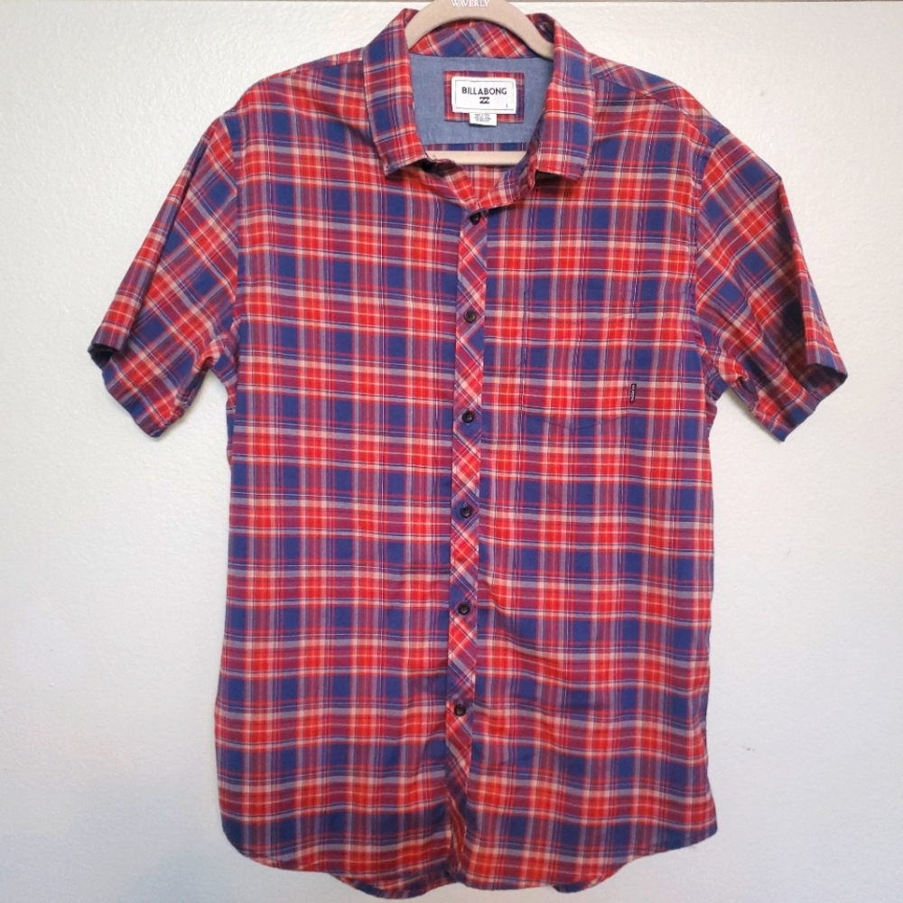 Billabong Short Sleeve Plaid Button Up Shirt
